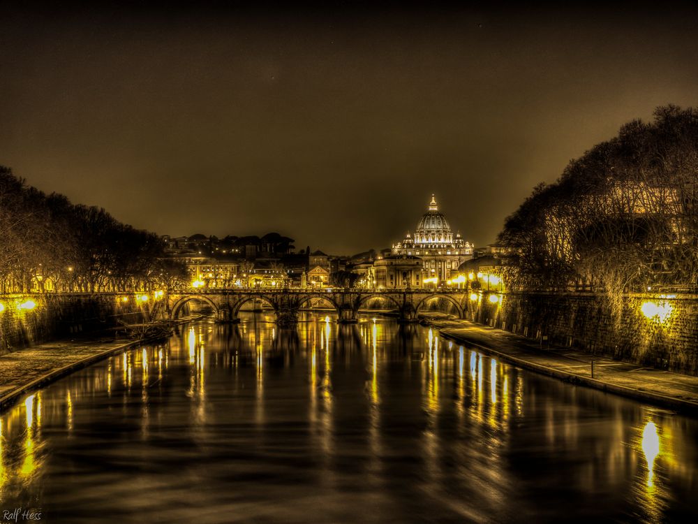 Tiber und Petersdom