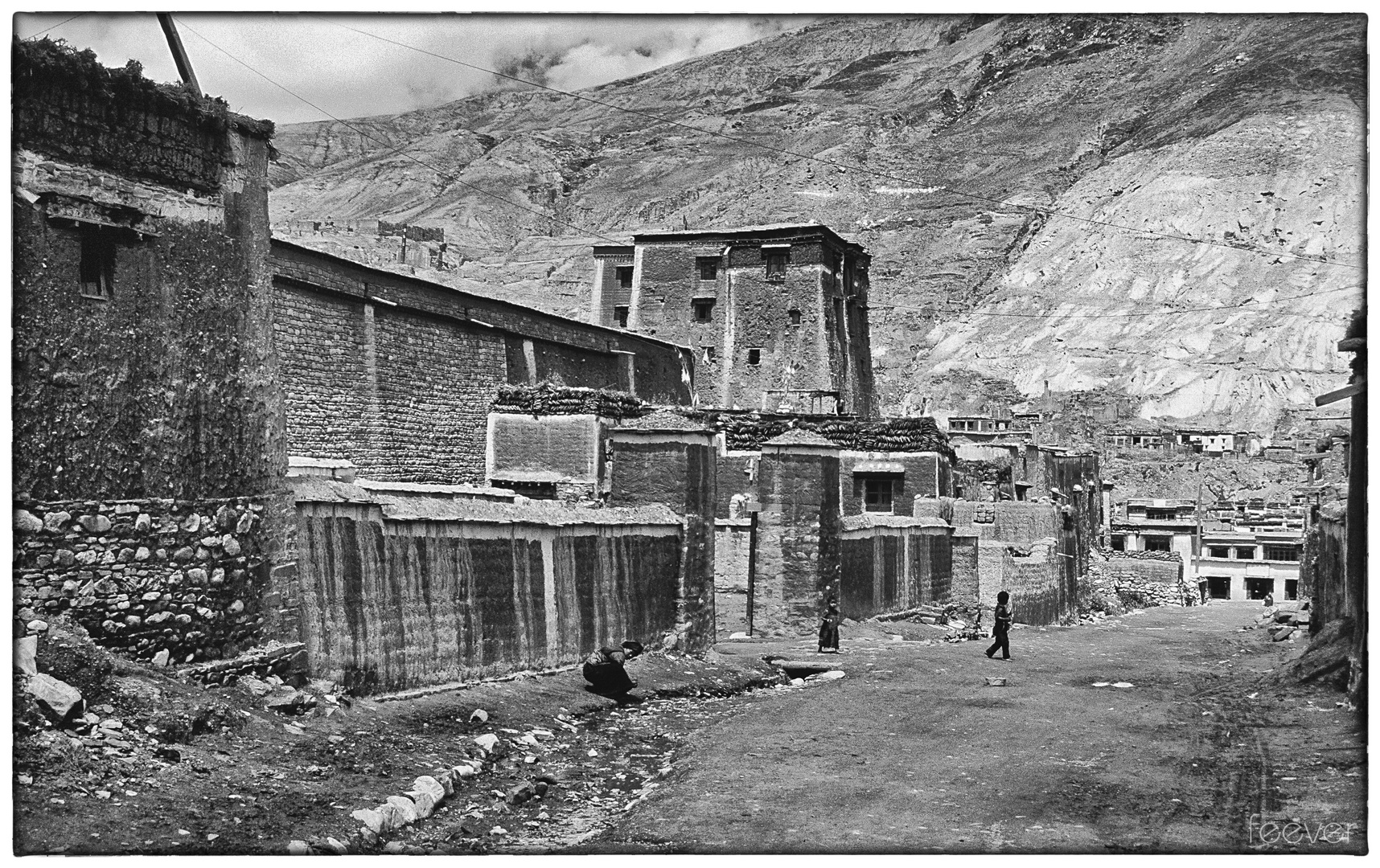 Tibet 1987: Überlandfahrt mit dem Bus (6) - Kloster Sakya