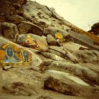 Tibet 2 - Heiligen Bilder am Fels