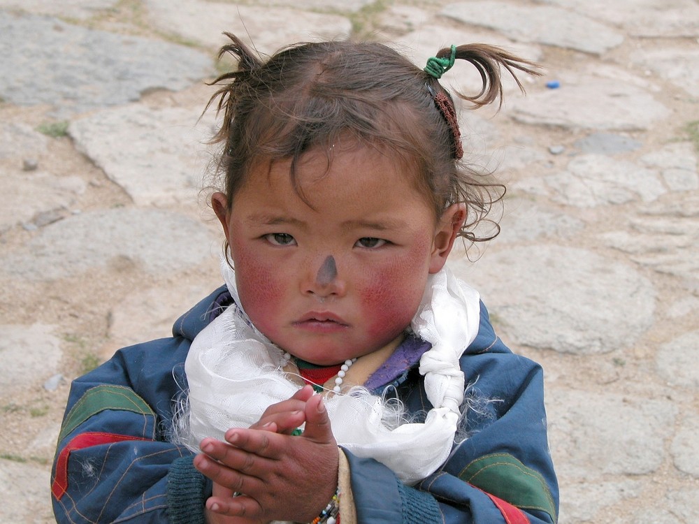 Tibet. Mädchen im Sera Kloster (Lhasa)