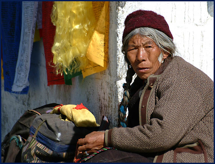 Tibetanische Pilgerin von Anneke Volke