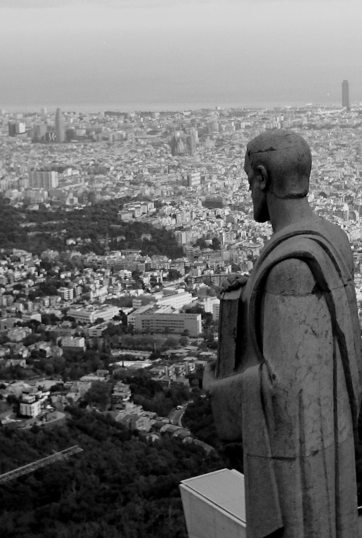 Tibidabo - Er wacht über die Stadt