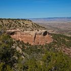 Tief im Tal fließt der Colorado River....