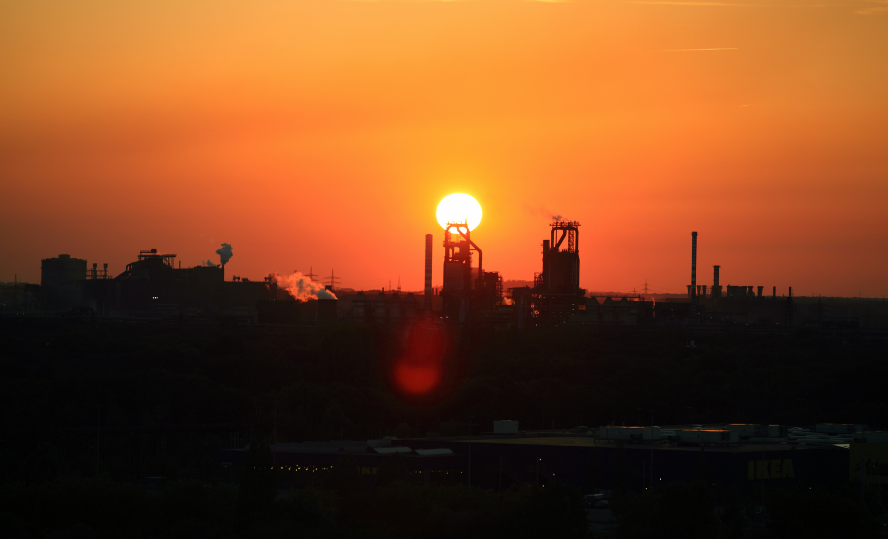 „Tief im Westen...  verstaubt die Sonne schon lange nicht mehr“