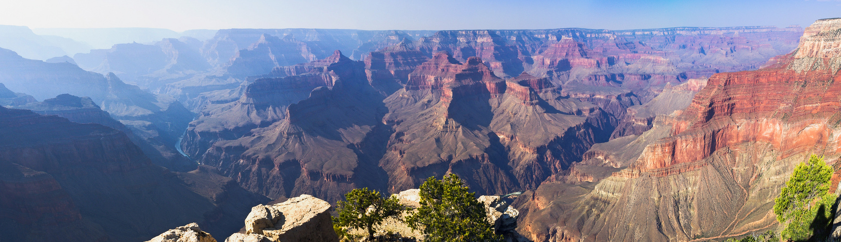 Tief- und Fernblick am Grand Canyon