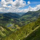 Tiefblick ins Saanenland