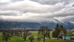 Tiefe Wolken Tirol im Winter