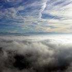 Tiefer Hochnebel über Zürich vom Uetliberg aus gesehen