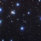 Tiefer M44 und 6 Dutzend Galaxien