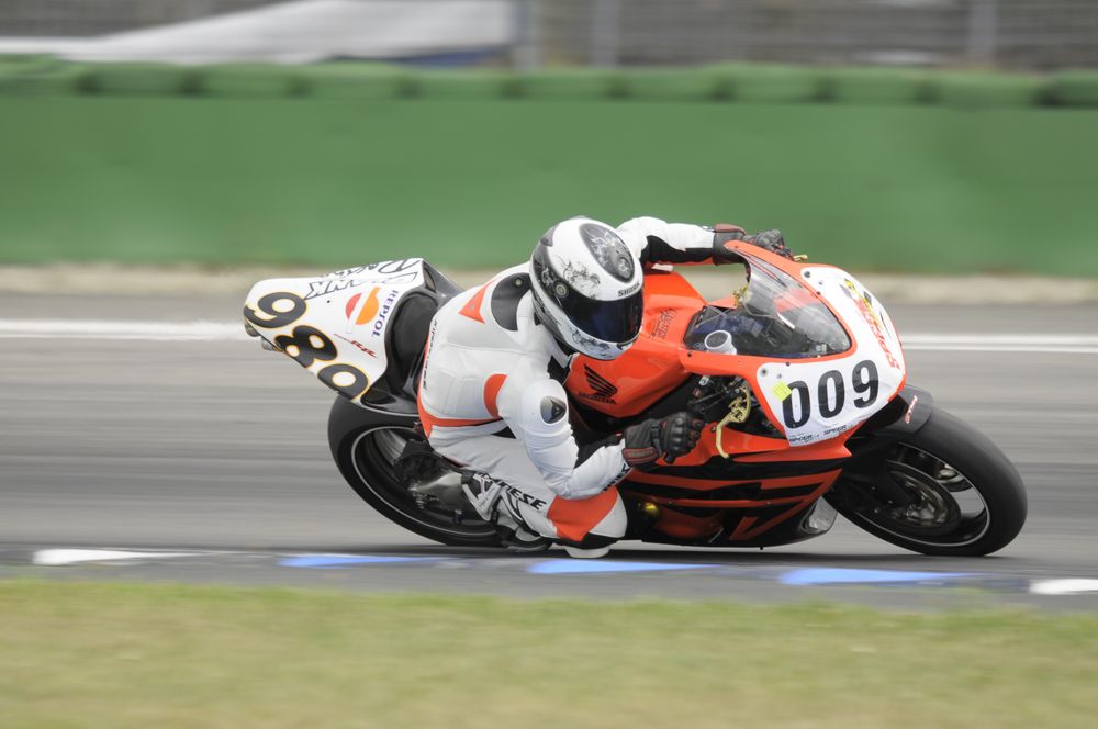 Tiefflieger auf dem Hockenheimring