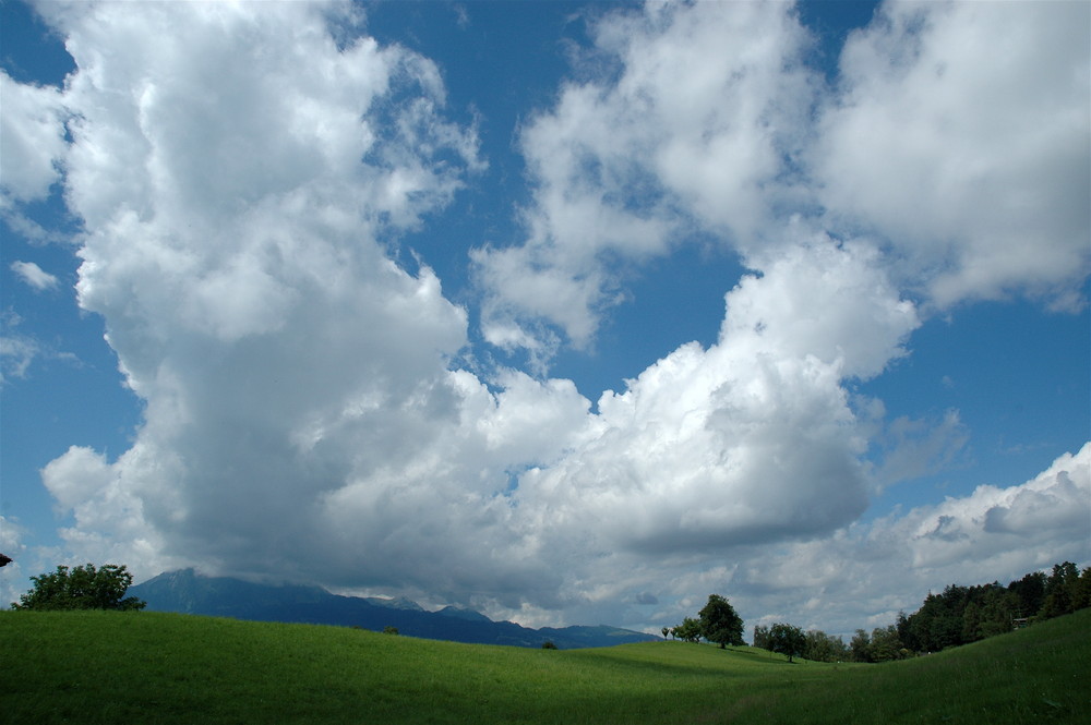 Tiefflieger über dem Pilatus