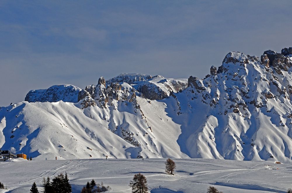 Tiefschneeabfahrt in Südtirol