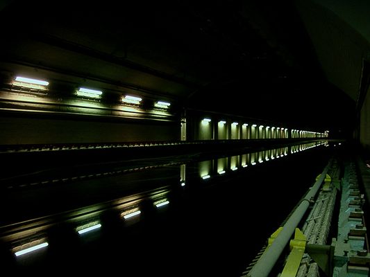 tiefwasserrinne bei nacht