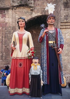 ...tiempo de fiestas y de gigantes...