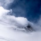 Tierberg in Wolken