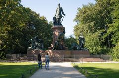 Tiergarten - Großer Stern - Statue of Otto von Bismarck - 01