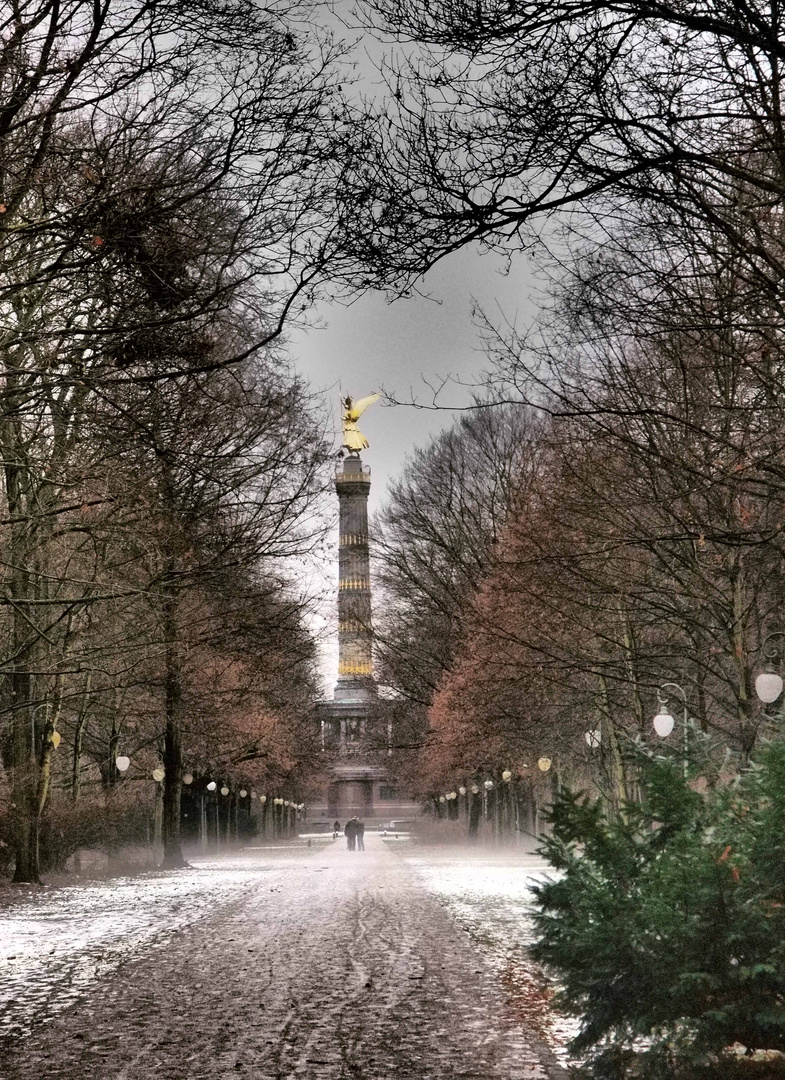 Tiergartenblick auf die Siegessäule