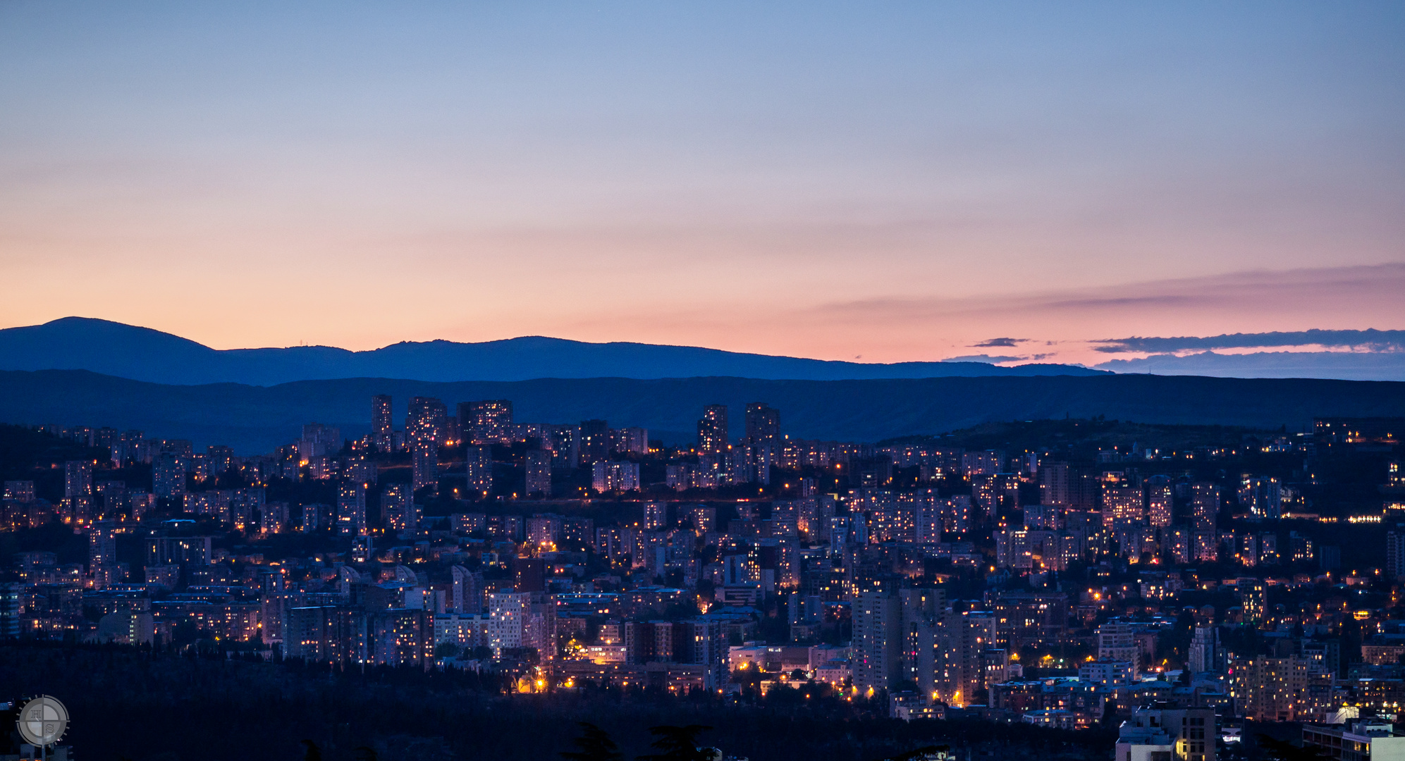Tiflis / Tbilisi nach Sonnenuntergang