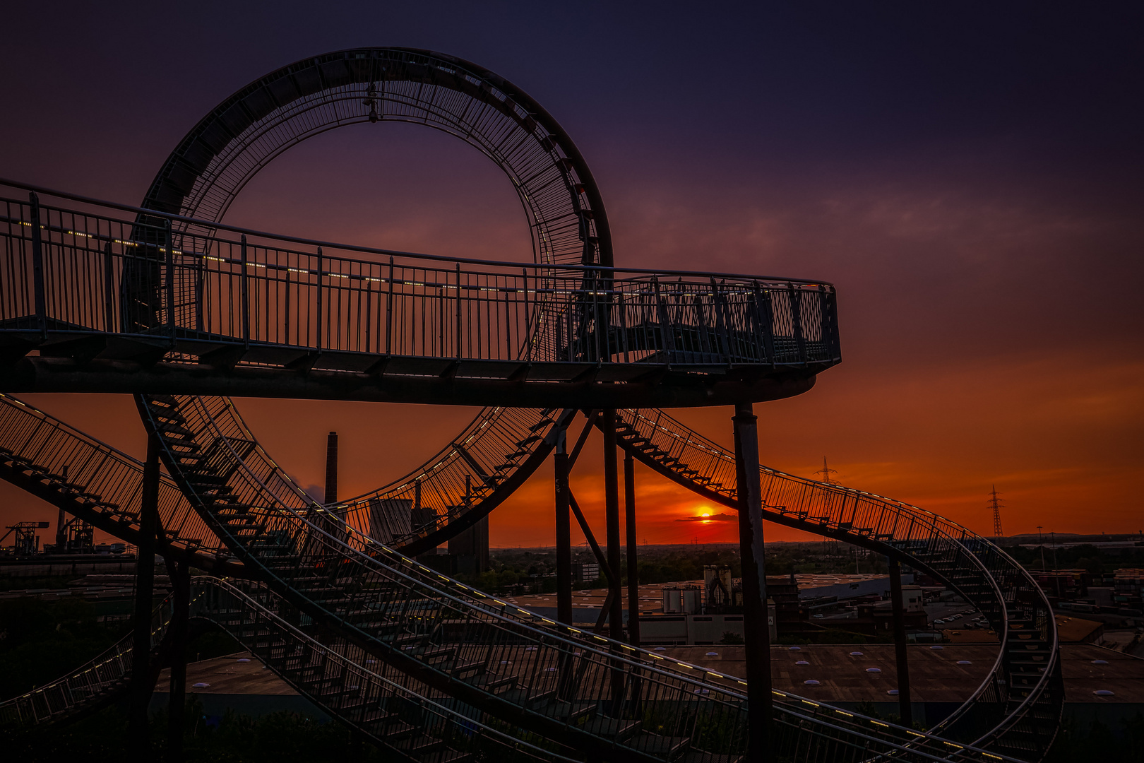 Tiger and Turtle bei Sonnenuntergang