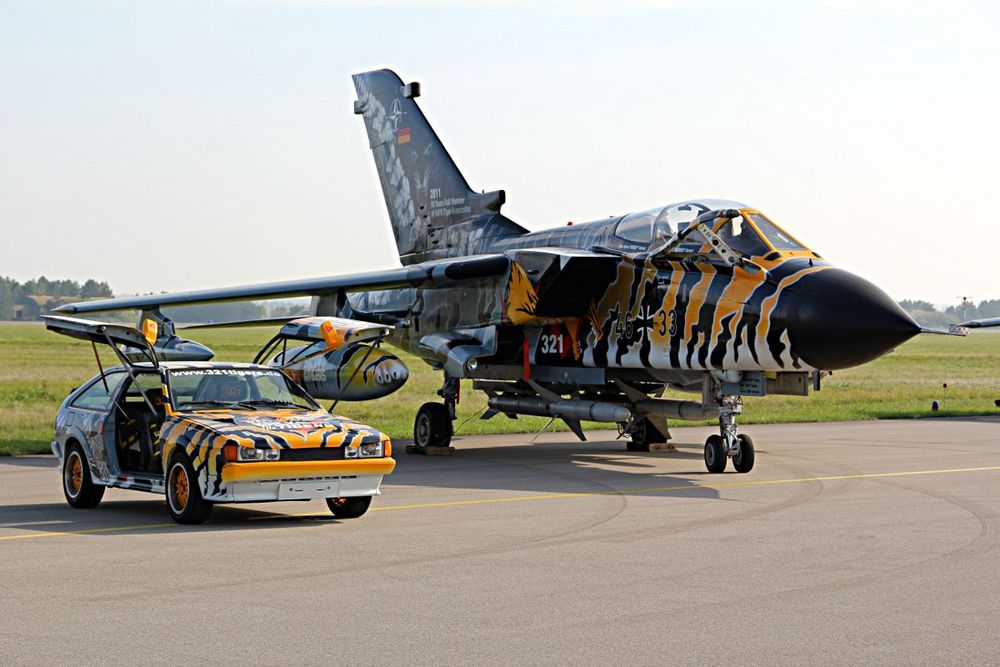 Tiger-Jet and Tiger-"de Lorean"