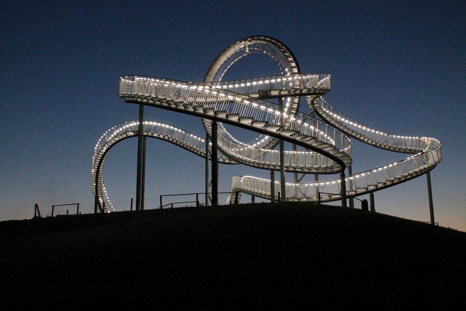 Tiger & Turtle am frühen Abend