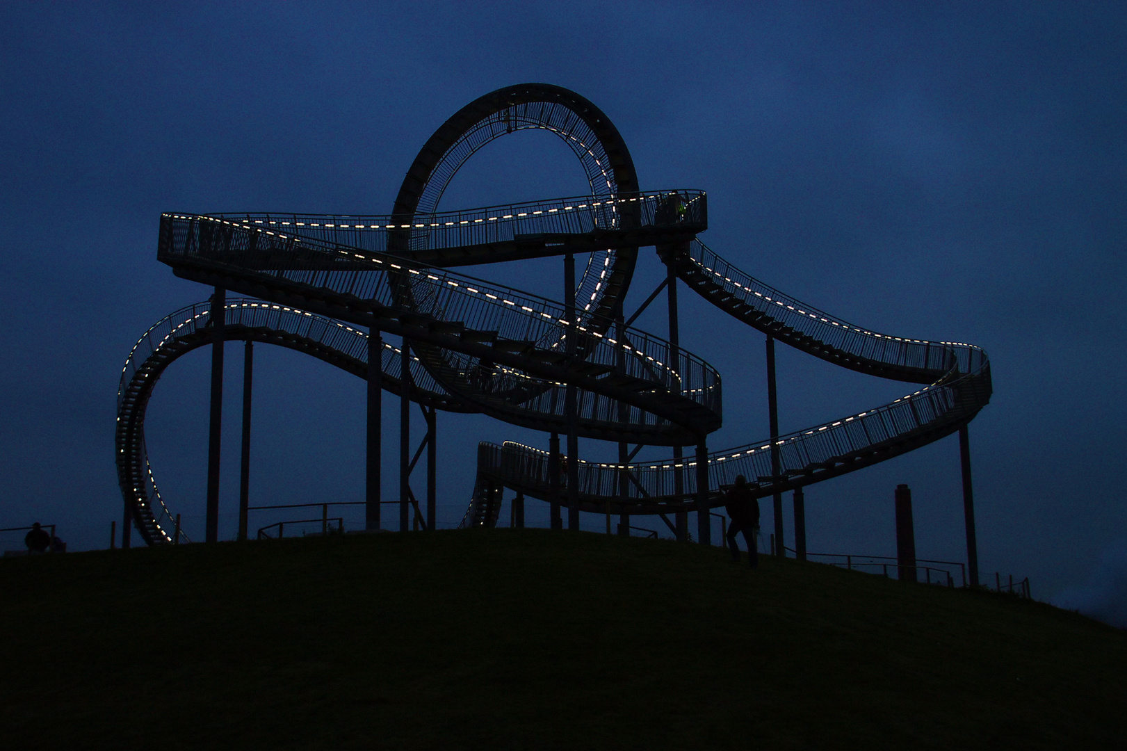 Tiger & Turtle Duisburg - Achterbahntreppe