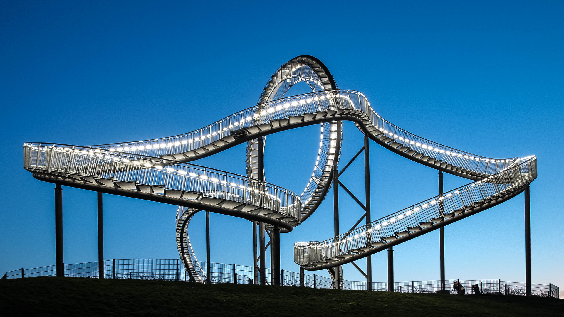 Tiger & Turtle - Duisburg - bei Nacht