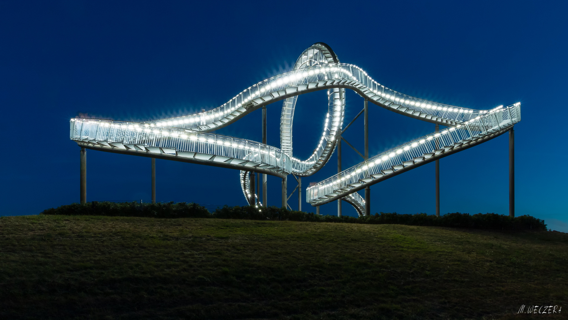 Tiger & Turtle - Magic Mountain