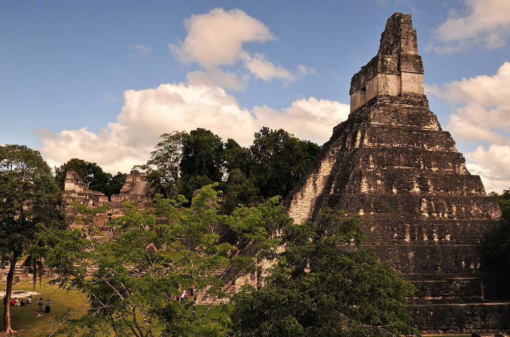 Tikal - der große Jaguar- Tempel I