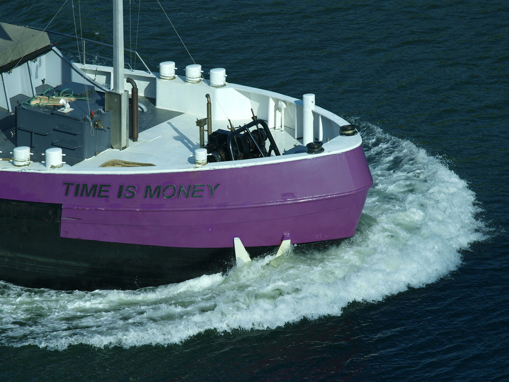 TIME IS MONEY (auch auf dem Nord-Ostsee-Kanal)