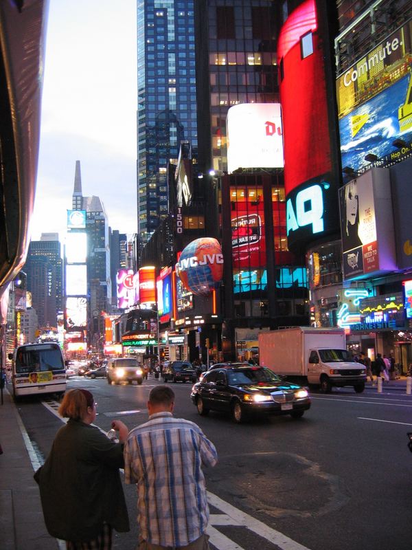 Times Square bei Dämmerung