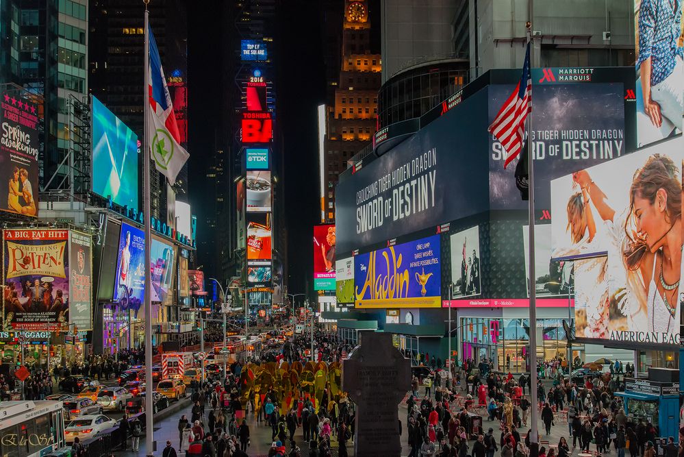 TIMES SQUARE