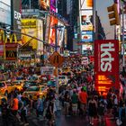 Times Square in New York bei Nacht