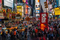 Times Square in New York bei Nacht