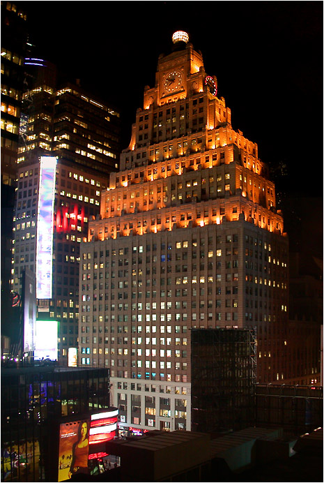 Times Square - Paramount Building