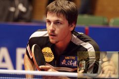 Timo Boll erwartet den Aufschlag