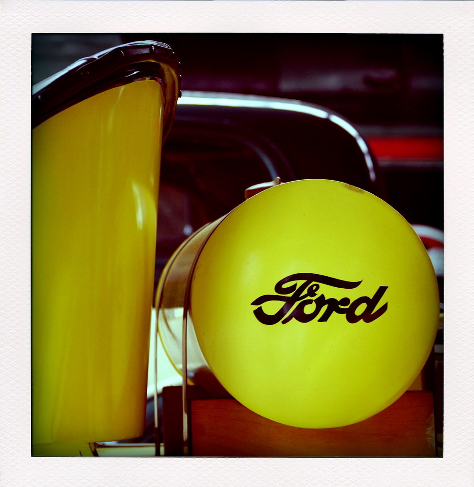 Tin Lizzy Foto & Bild poladroid, gelb, industrie Bilder auf