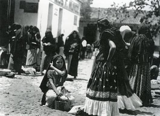 Tina Modotti, Al mercato di Tehuantepec, 1929