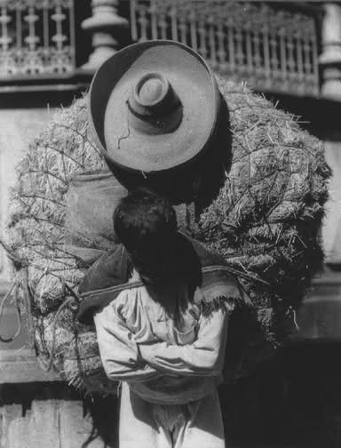 Tina Modotti, Campesino with hay, ca.1927-29