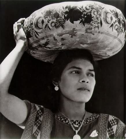 Tina Modotti, Donna di Tehuantepec, 1928