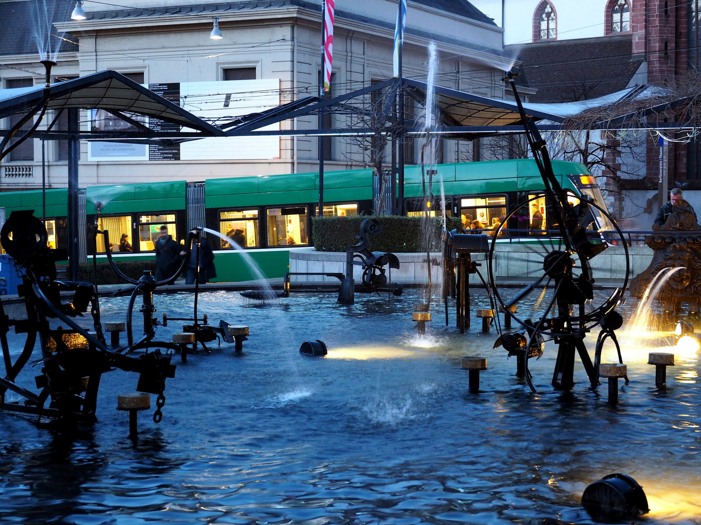 Tinguely-Brunnen 06