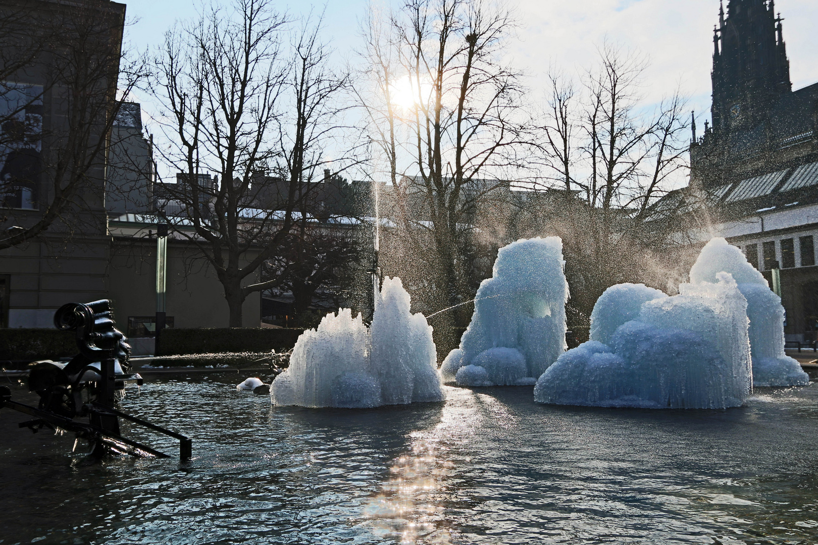 Tinguely Brunnen 1