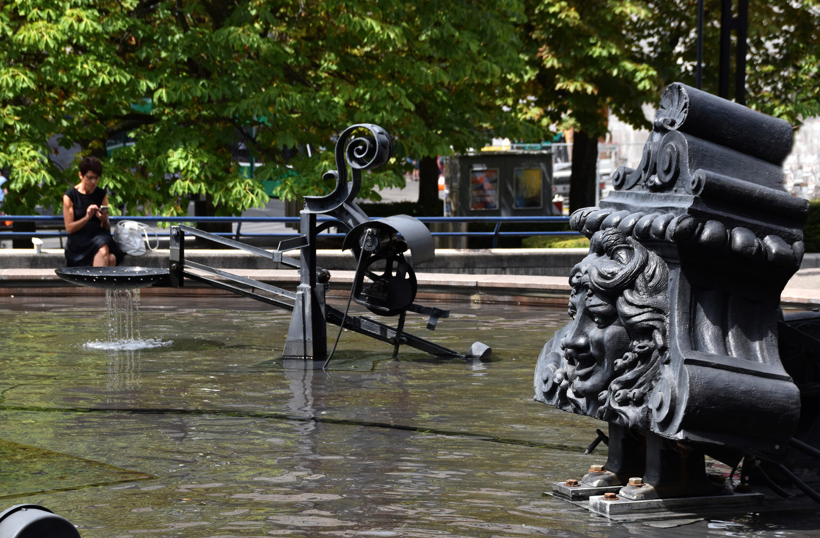 Tinguely Brunnen: s’Seechter und dr Theaterkopf