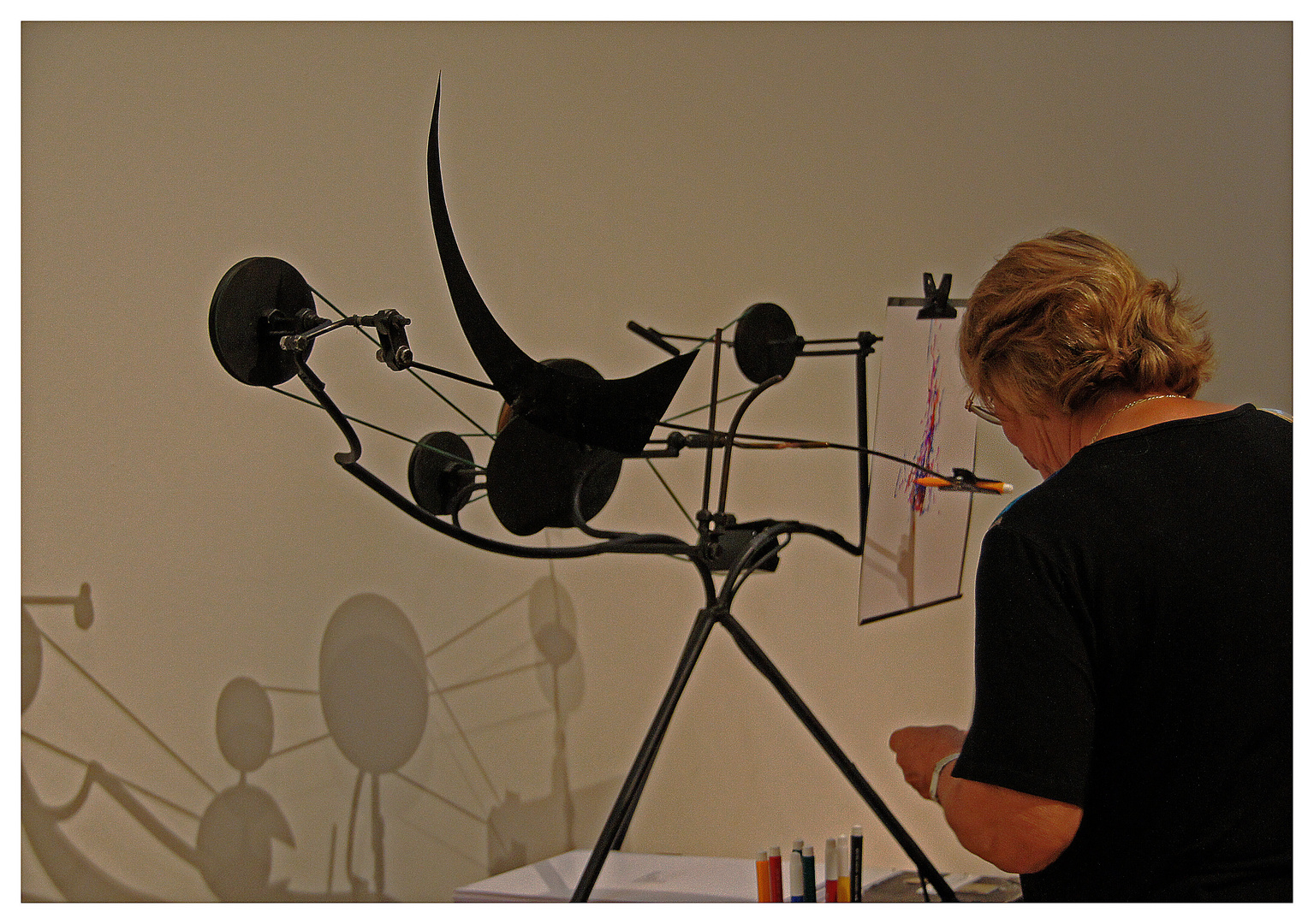 Tinguely- Museum XIX: Die Zeichen- Maschine