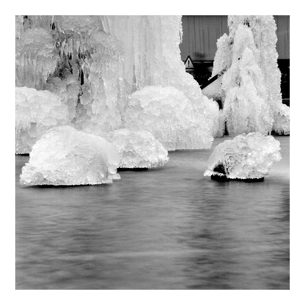 tinguely on ice