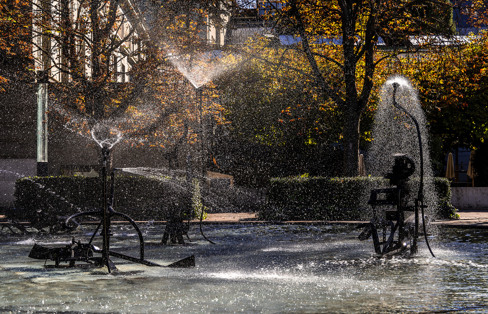 Tinguelys Wasserspiele