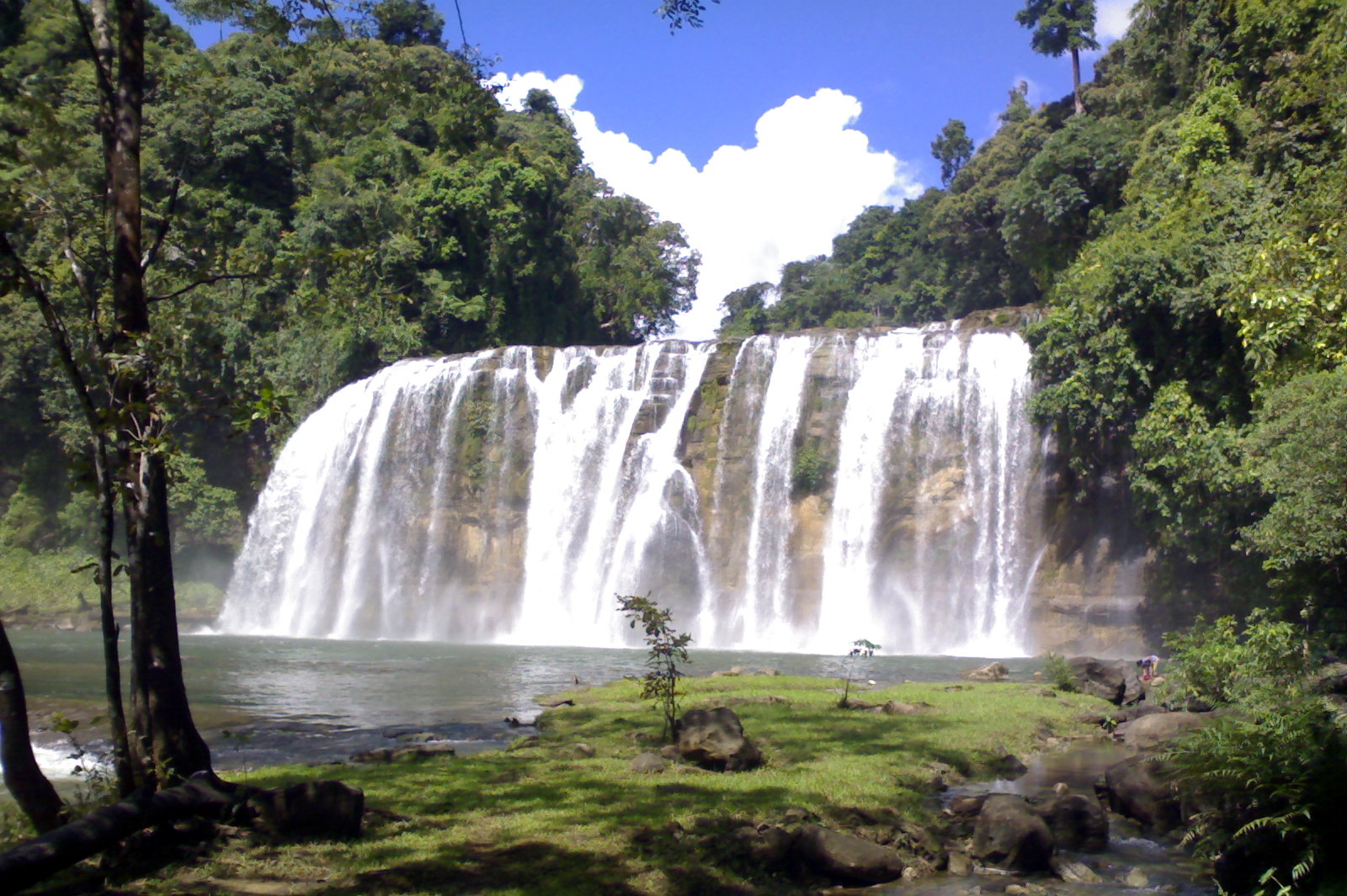 Tinuy Falls