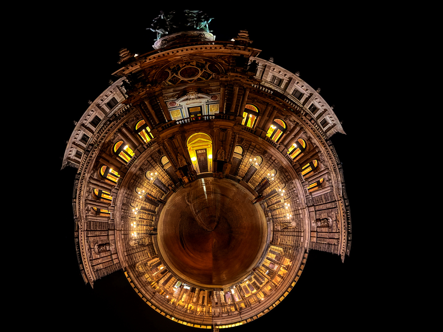 Tiny Planet Effekt Dresden Semperoper
