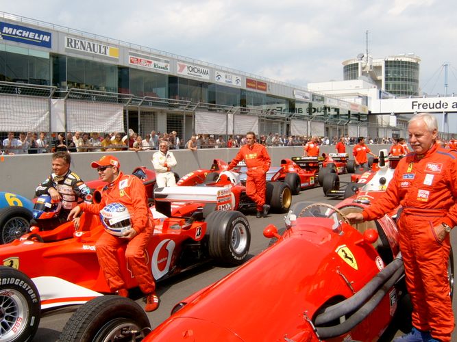 Tip für alle "FERRARI - Fotografen" 21.-22.7.2005 Nürburgring ( siehe unteren Link )