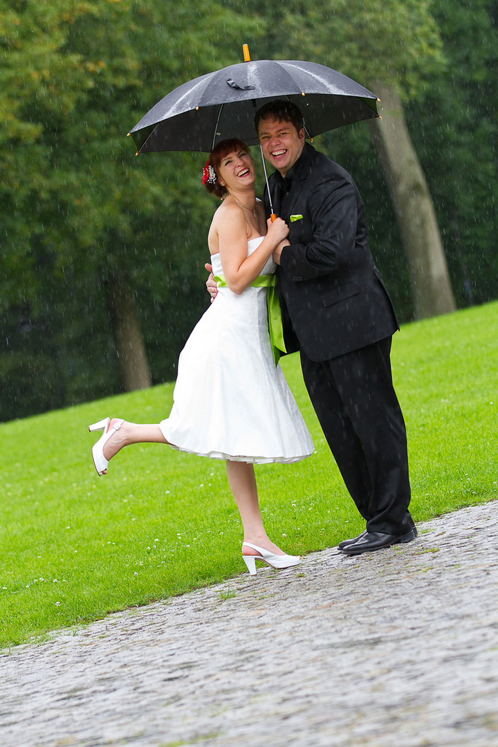 Tipps Fur Hochzeitsfotos Im Regen Foto Bild Hochzeit Hochzeitsfotos Hochzeitsfotograf Bilder Auf Fotocommunity